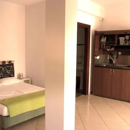 公寓 Inanthi 波托什